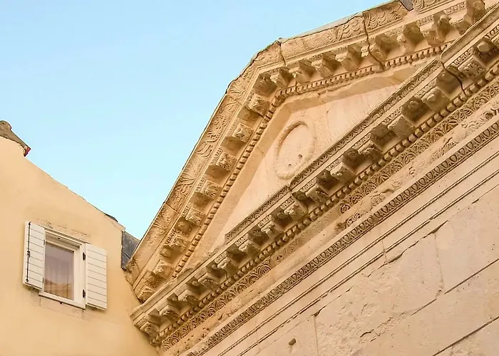 Apartment Roman Heritage
